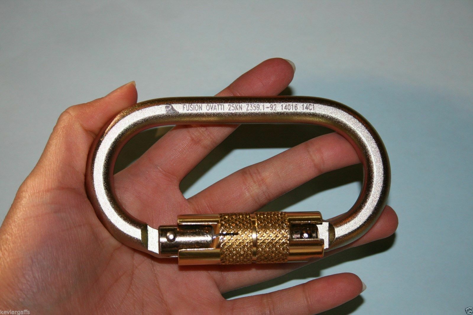 Gold Color Carabiner Steel Auto Locking Oval Shape 5600lb New Free Shipping