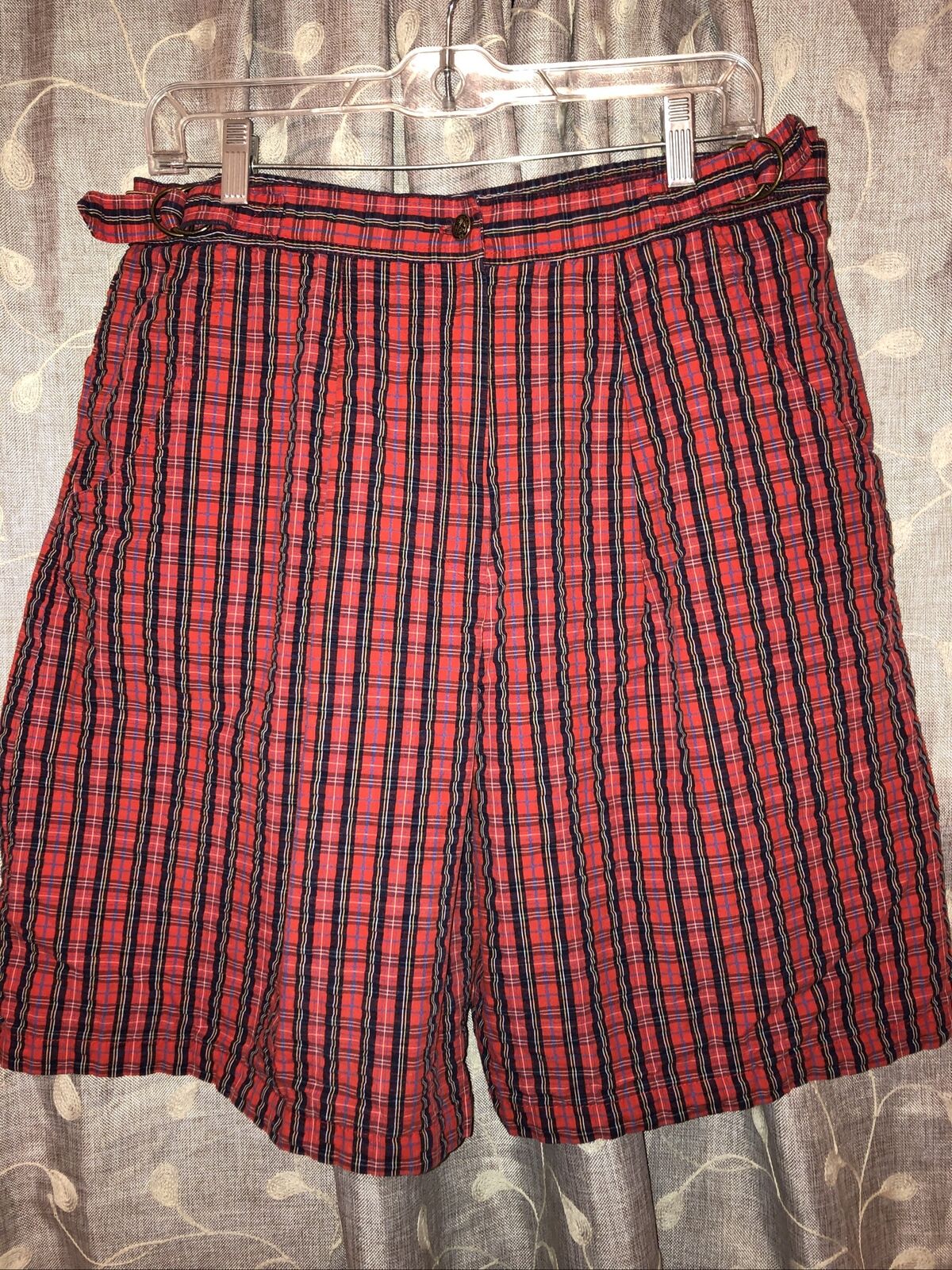 Vintage Chaus Size 16 Red Plaid Shorts Women Ladies Pleated Front